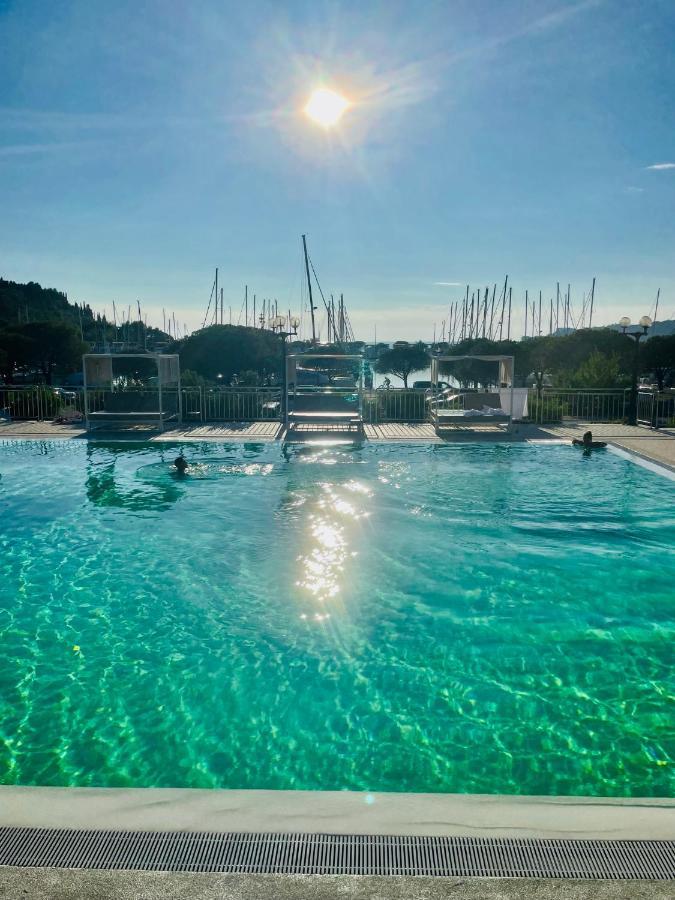 Villa Floating Sea House Miramare à Portorož Extérieur photo