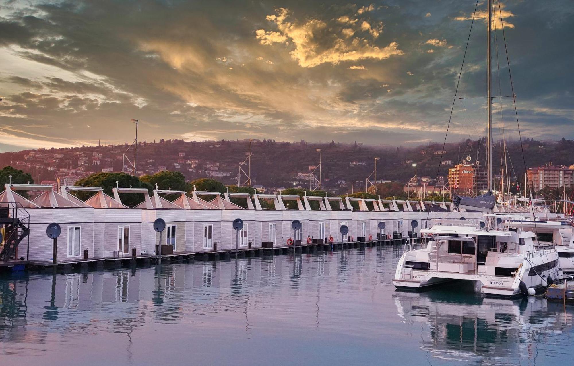 Villa Floating Sea House Miramare à Portorož Extérieur photo